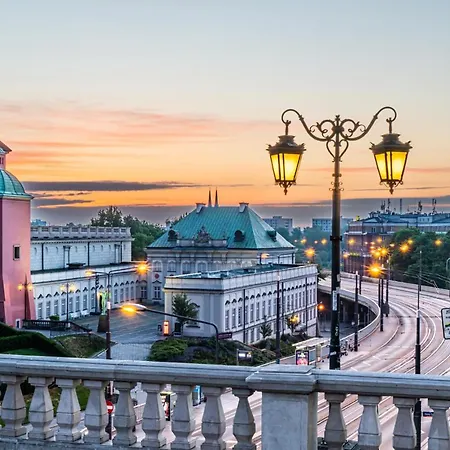 Apartment Mariensztat 8 *