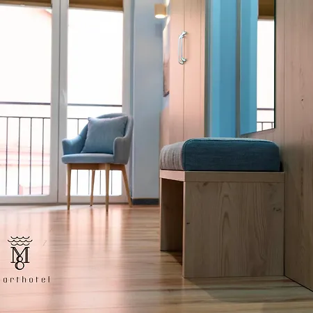 Apartment Mariensztat 8 *