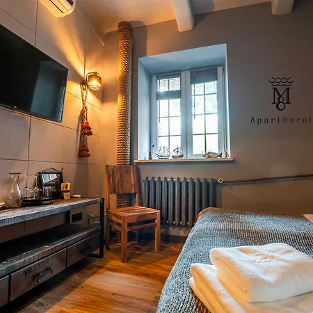 Apartment Mariensztat 8 Warsaw