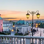Apartment Mariensztat 8 *
